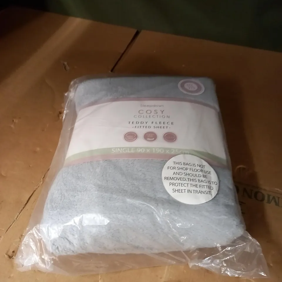 SLEEPDOWN COSY COLLECTION TEDDY FLEECE FITTED SHEET 