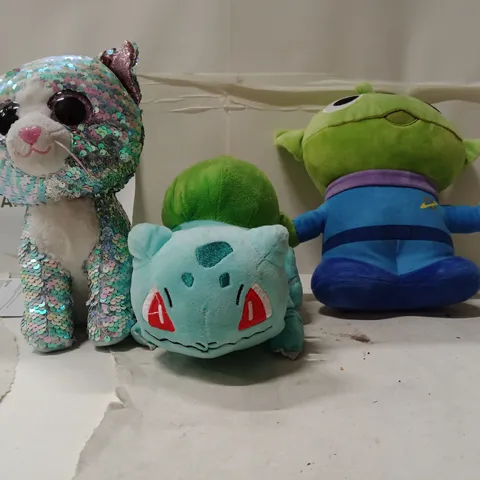 BOX TO CONTAIN ASSORTED PLUSHIES