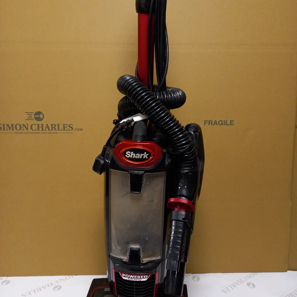 SHARK UPRIGHT VACUUM CLEANER 