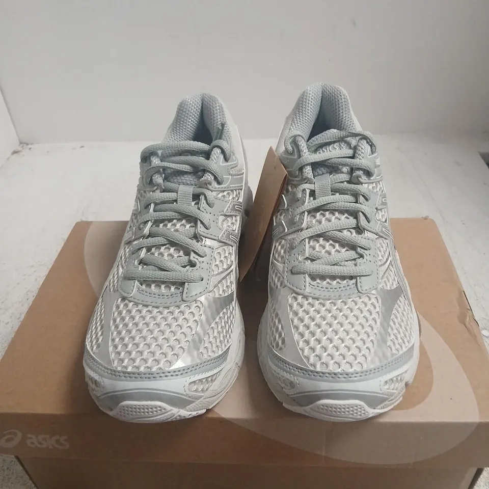 ASICS GEL-CUMULUS 16 – GLACIER GREY/PURE SILVER, UK 5 (US MEN 6, US WOMEN 7.5, EU 39)