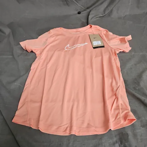 NIKE ONE KIDS SLIM FIT FITNESS TEE IN ORANGE SIZE M