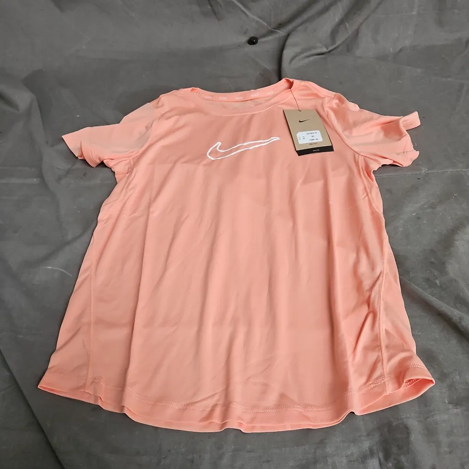 NIKE ONE KIDS SLIM FIT FITNESS TEE IN ORANGE SIZE M