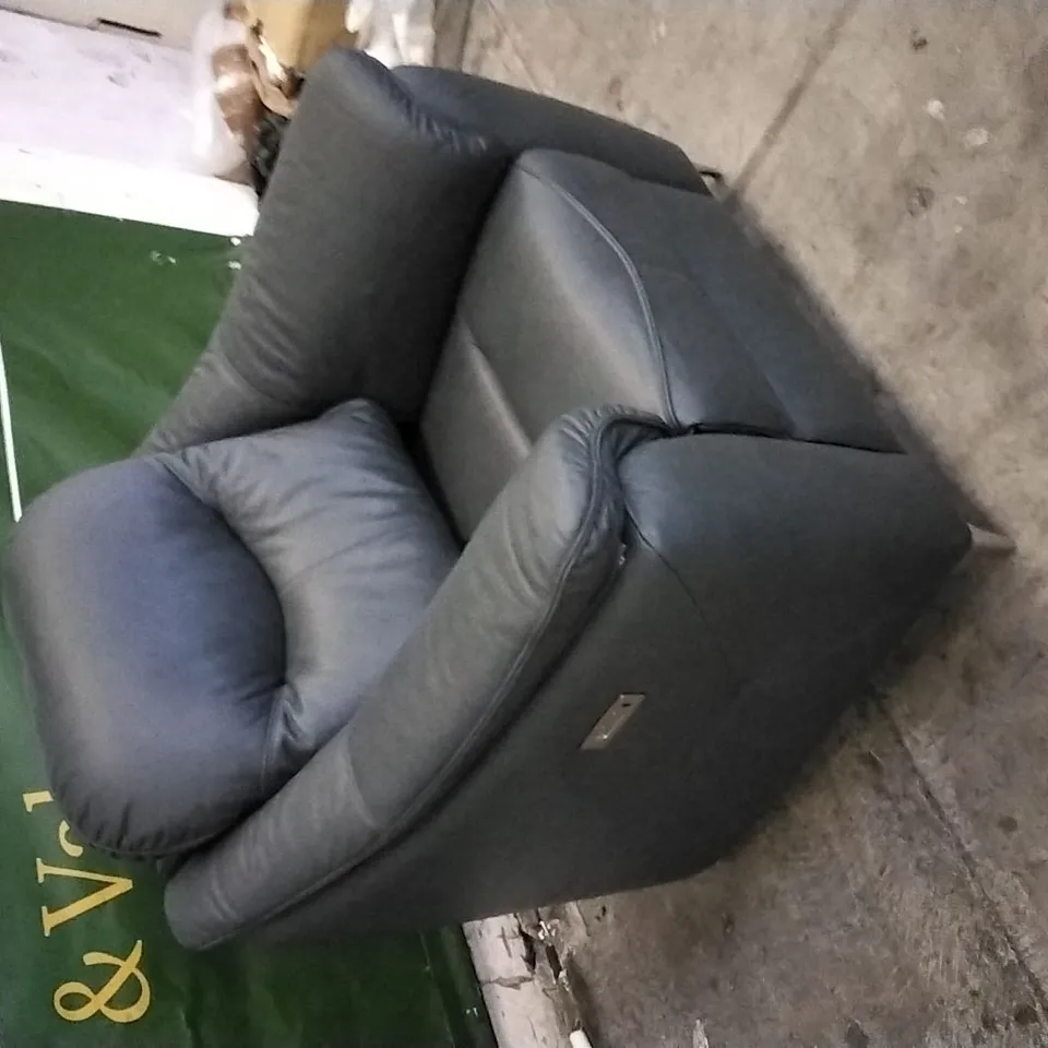 QUALITY BRITISH DESIGNED & MANUFACTURED G PLAN BLACK LEATHER ELECTRIC RECLINING ARMCHAIR