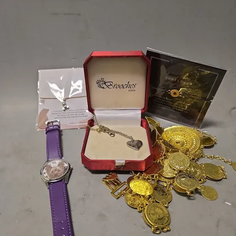 APPROXIMATELY 12 ASSORTED JEWELLERY ITEMS TO INCLUDE - WATCH , NECKLACE , EARRINGS ETC