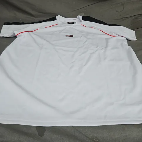 MCKENZIE LOGO T-SHIRT, WHITE/BLACK- UK SIZE 4XL