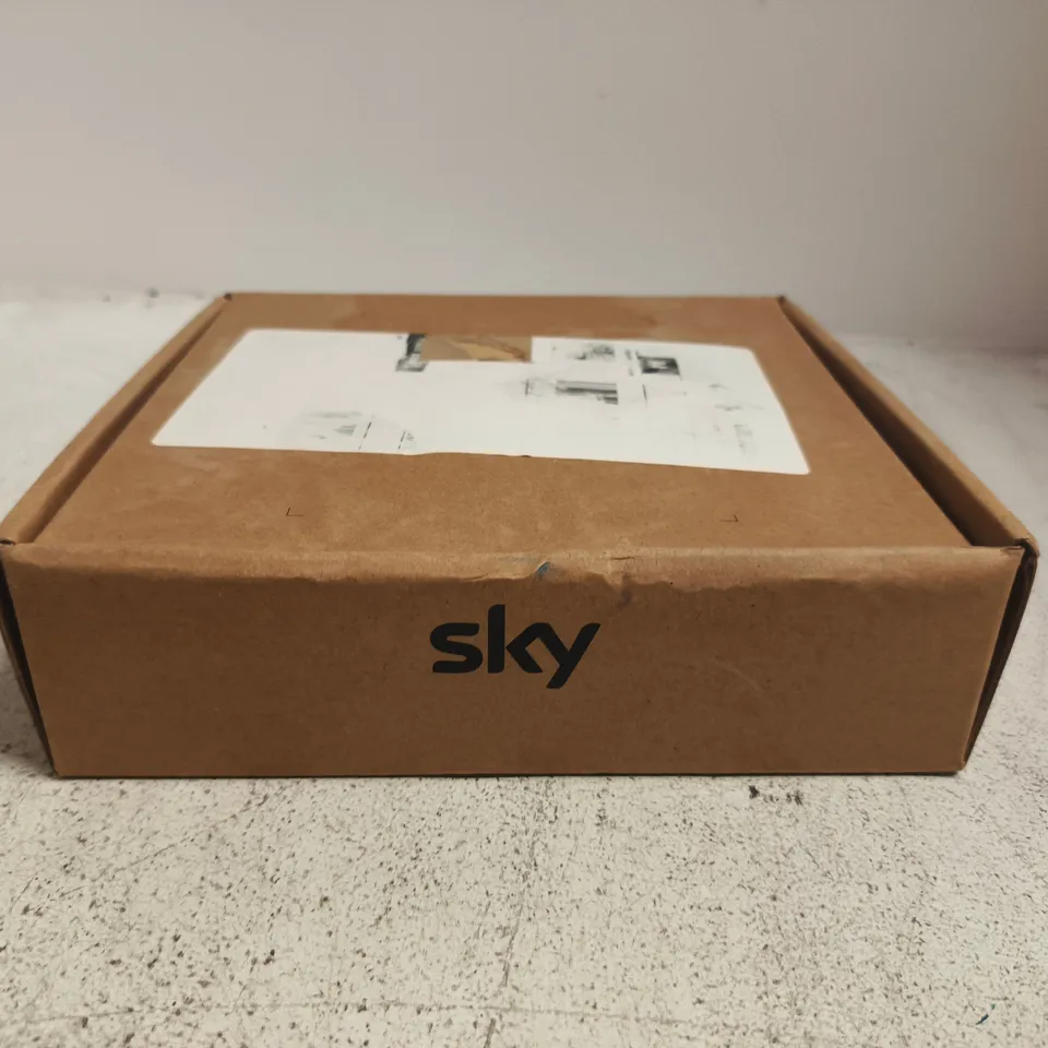 BOXED SKY STREAM PUCK IP061 IP061B
