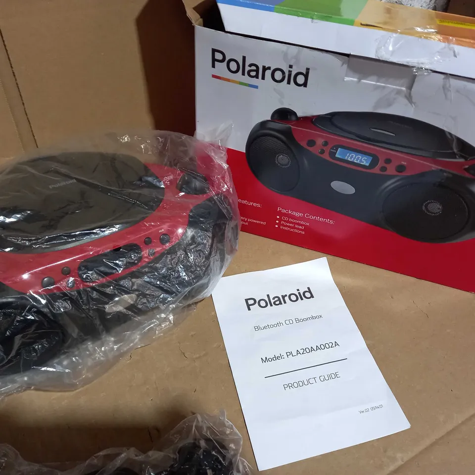 BOXED POLAROID RED CD PLAYER/BOOMBOX