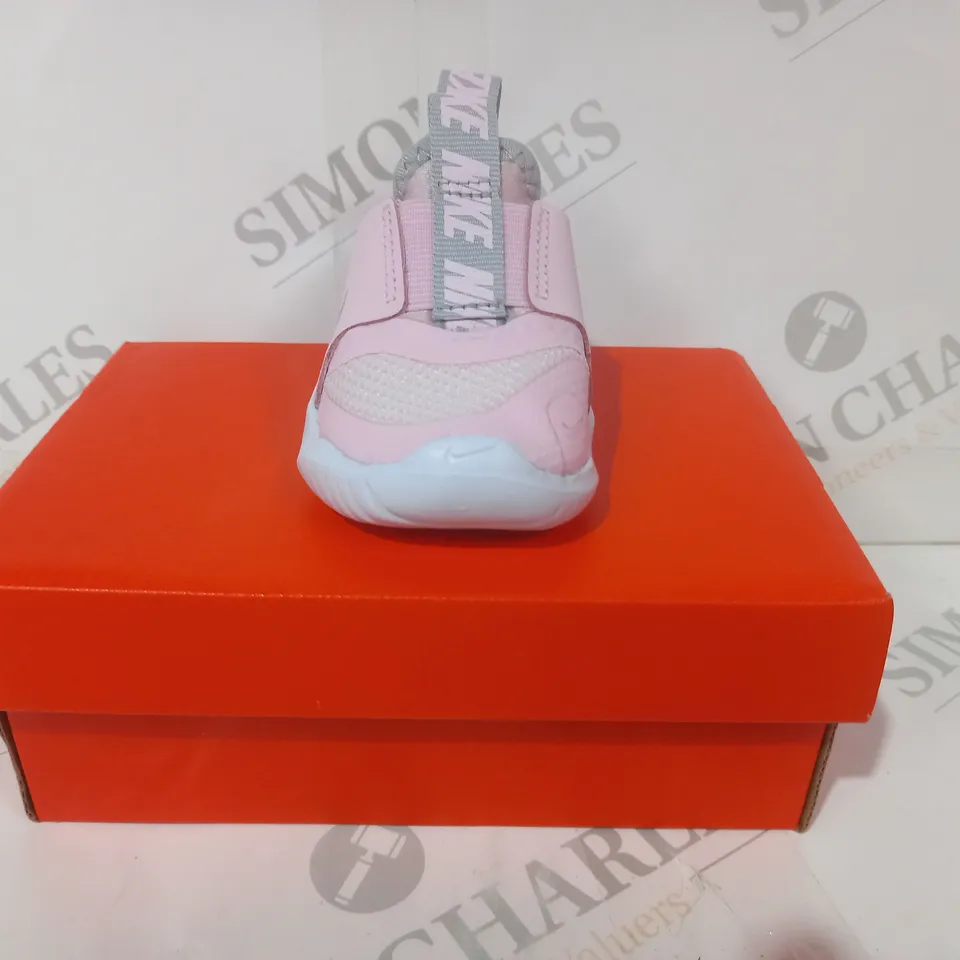 BOXED PAIR OF NIKE FLEX RUNNER INFANT SHOES IN PINK UK SIZE 1.5
