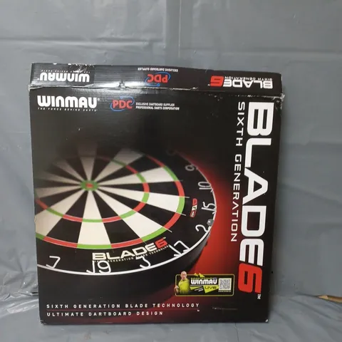 WINMAU DARTBOARD, PLASMA 360 DARTBOARD LIGHT AND DARTBOARD SURROUND