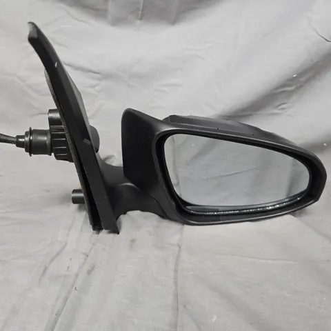 Black exterior wing mirror assembly – power-adjustable 