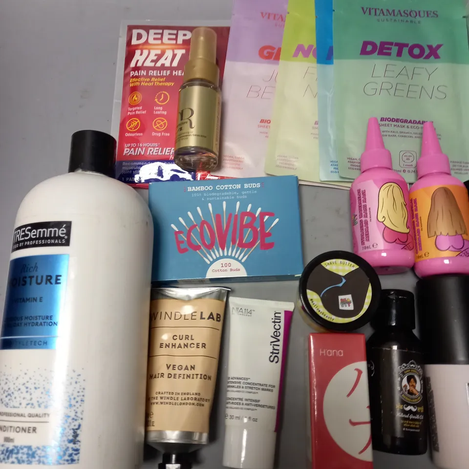 LOT OF APPROXIMATELY 21 ASSORTED HEALTH AND BEAUTY ITEMS TO INCLUDE CERAVE CLEANSER, VITAMASQUES FACE MASKS AND OSIRIS RECOVERY OIL