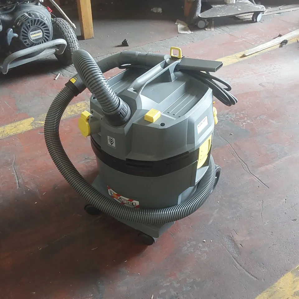 BRAND NEW KARCHER NT 22/1 AP VACUUM CLEANER