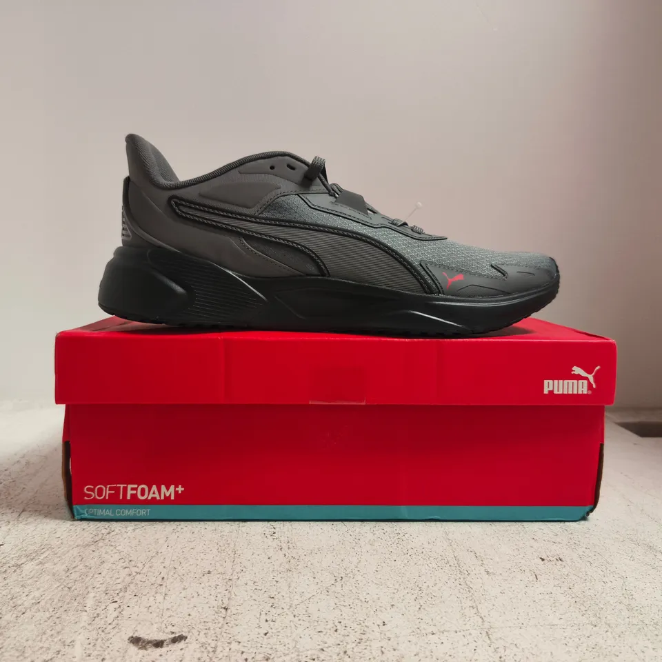 BOXED PAIR OF PUMA DISPERSE XT 4 TECH TRAINERS IN GREY SIZE UK 10