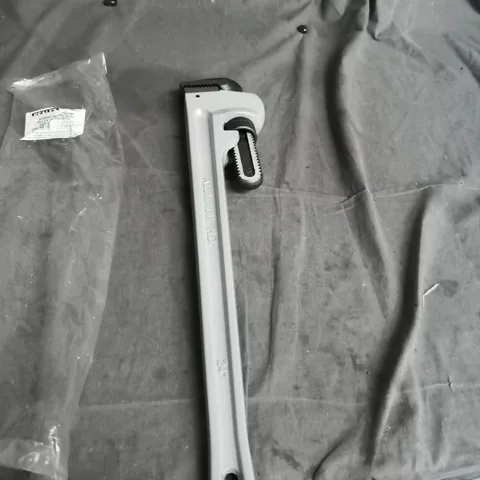 SEALEY 600MM ALUMINIUM ALLOY PIPE WRENCH – EUROPEAN PATTERN (AK5110)