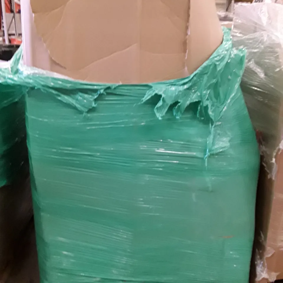 PALLET OF ASSORTED PRODUCTS INCLUDING PVC FAN HEATER, COIR MOSS POLES, RETRACTABLE SAFETY GATE, BLANKETS 