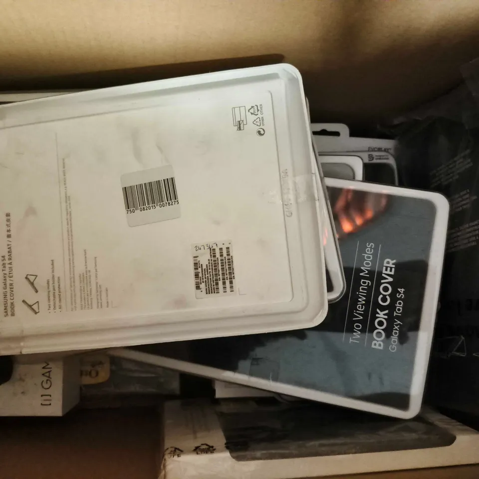 BOX OF APPROXIMATELY 10 ASSORTED ITEMS TO INCLUDE GAMEVICE IPHONE CONTROLLER, LENOVO PROTECTIVE CASE, ETC
