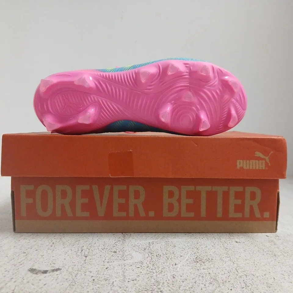 BOXED PAIR OF PUMA KIDS FUTURE 9 MATCH FOOTBALL BOOTS IN PINK/BLUE/ORANGE SIZE UK 1