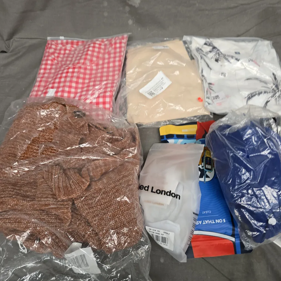 APPROXIMATELY 40 ASSORTED CLOTHING ITEMS IN VARIOUS SIZES, STYLES & COLOURS TO INCLUDE BIKINIS, TOPS, DRESSES, ETC  COLLECTION ONLY