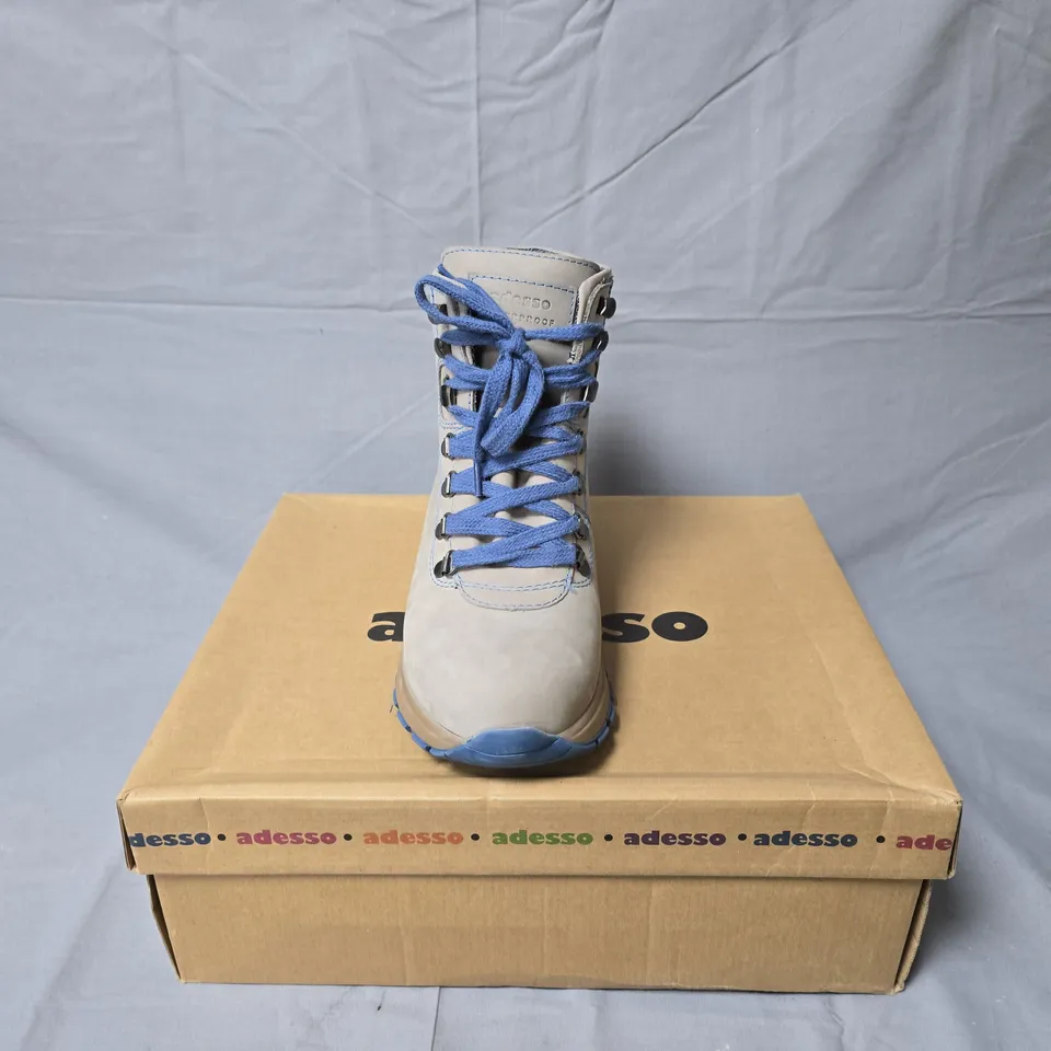 ADESSO LEATHER HIKING BOOTS (SIZE 40) – BEIGE/GRAY WITH BLUE LACES, BOXED