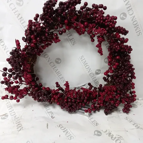 PRE-LIT MIXED BERRY WREATH