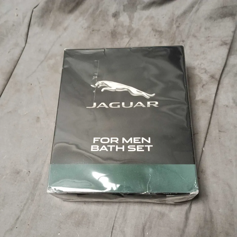 JAGUAR FOR MEN BATH SET, EAU DE TOILETTE 100ML AND BATH/SHOWER GEL 200ML. BOXED