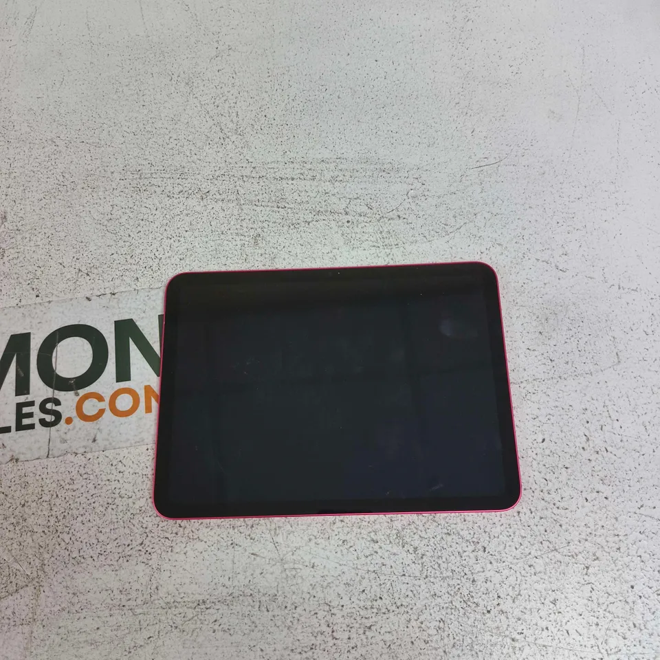 PINK IPAD POSSIBLE DISPLAY