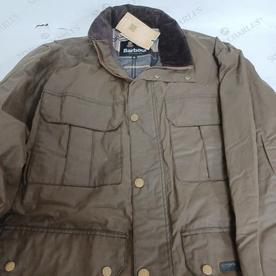 BARBOUR MALCOLM WAX TRENCH COAT IN KHAKI - XL