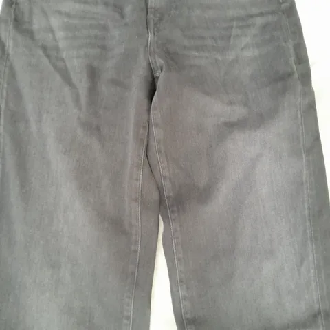 7 FOR ALL MANKIND JEANS IN BLACK SIZE 26
