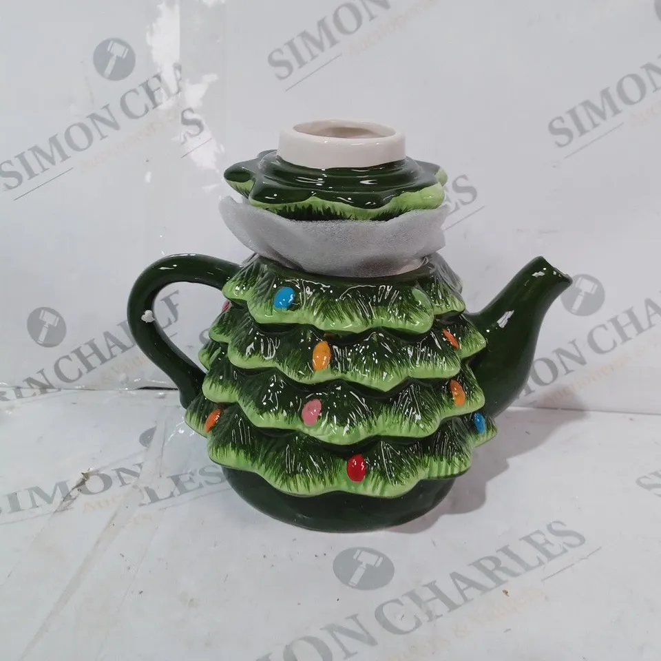 BOXED MR NOST TREE TEAPOT 