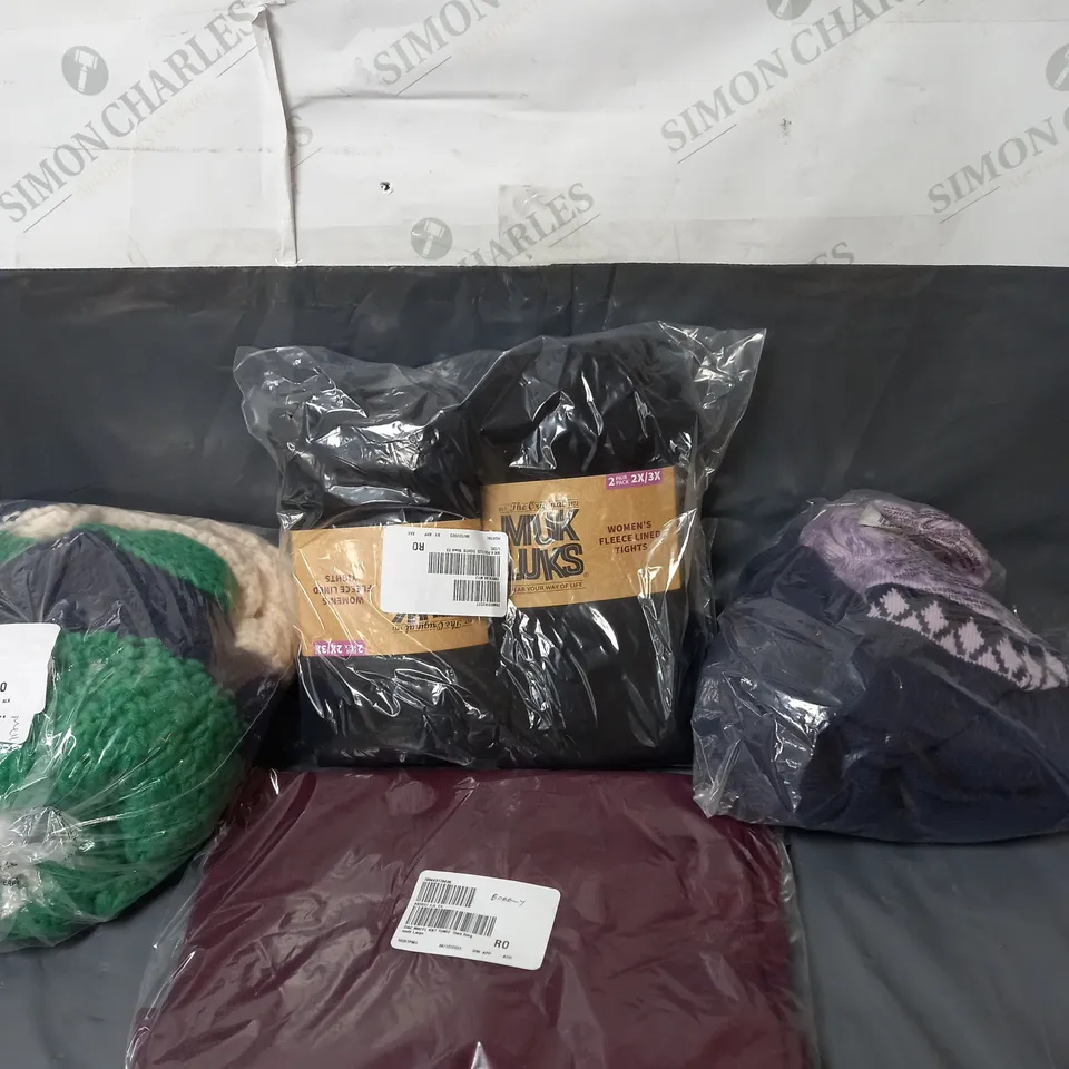 APPROXIMATELY 20 ASSORTED LADIES CLOTHING IN VARIES SIZES, COLOURS AND STYLES