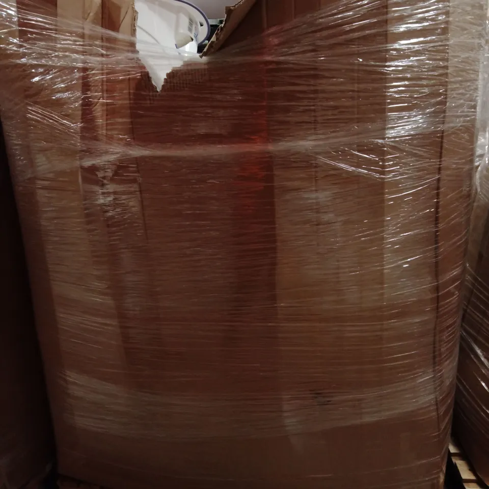 PALLET OF ASSORTED HOUSEHOLD GOODS AND PRODUCTS TO INCLUDE; STAINLESS STEEL FLASKS,PANS, STORAGE BASKETS,GLASSES,LUNCH
BOX
