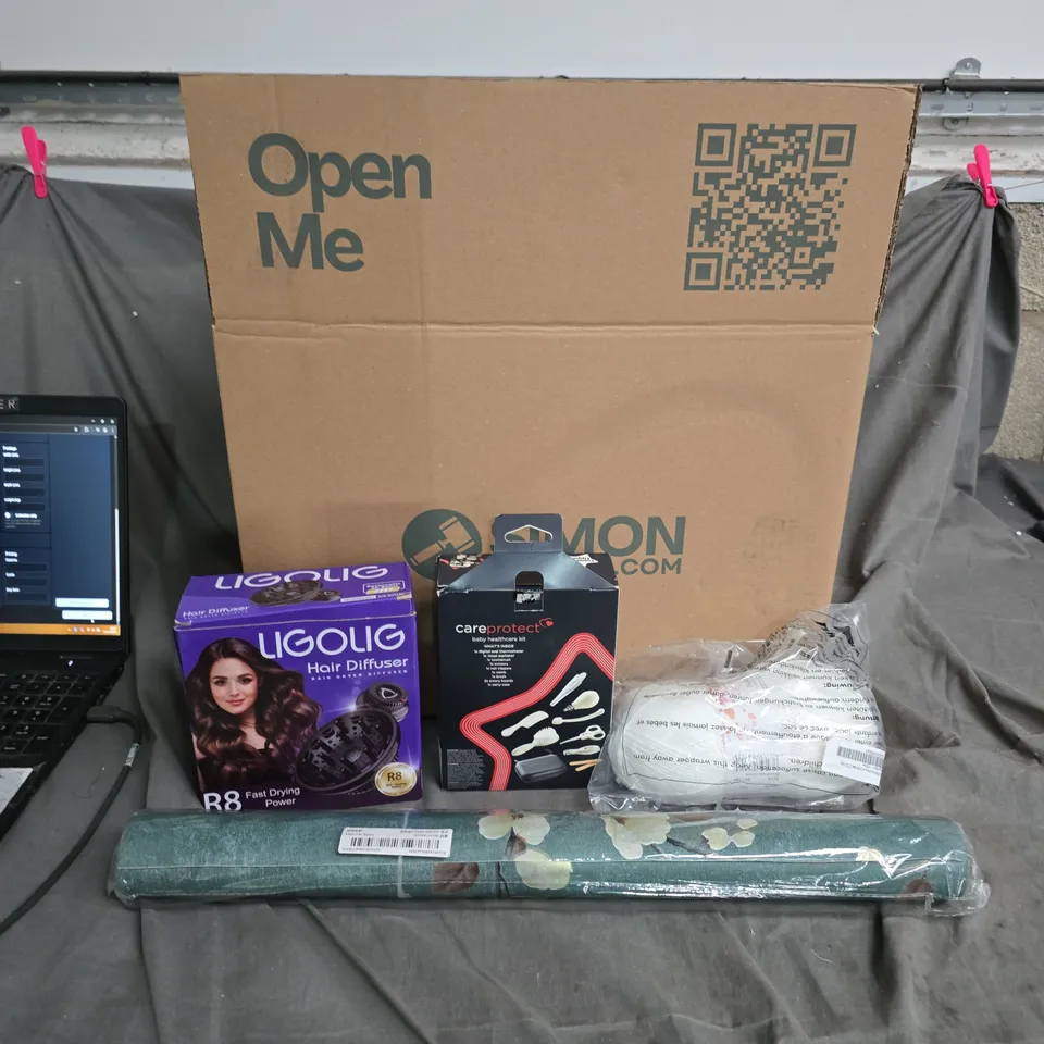 APRROXIMATELY 8 ITEMS OF ASSORTED HEALTH & BEAUTY ITEMS INCL. HAIR DIFFUSER, CAREPROTECT KIT & YOGA MAT.