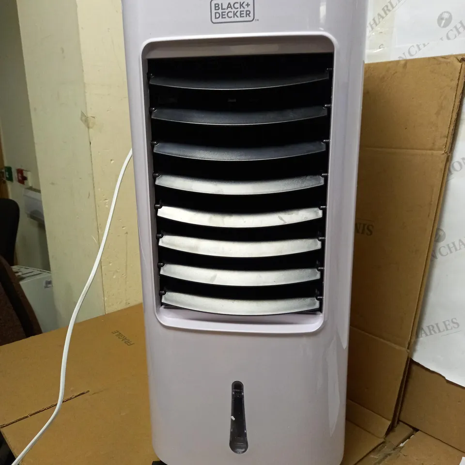 BLACK+DECKER 7 LITRE DIGITAL 2-IN-1 AIR COOLER
