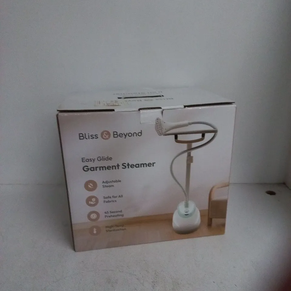 BLISS & BEYOND EASY GLIDE GARMENT STEAMER