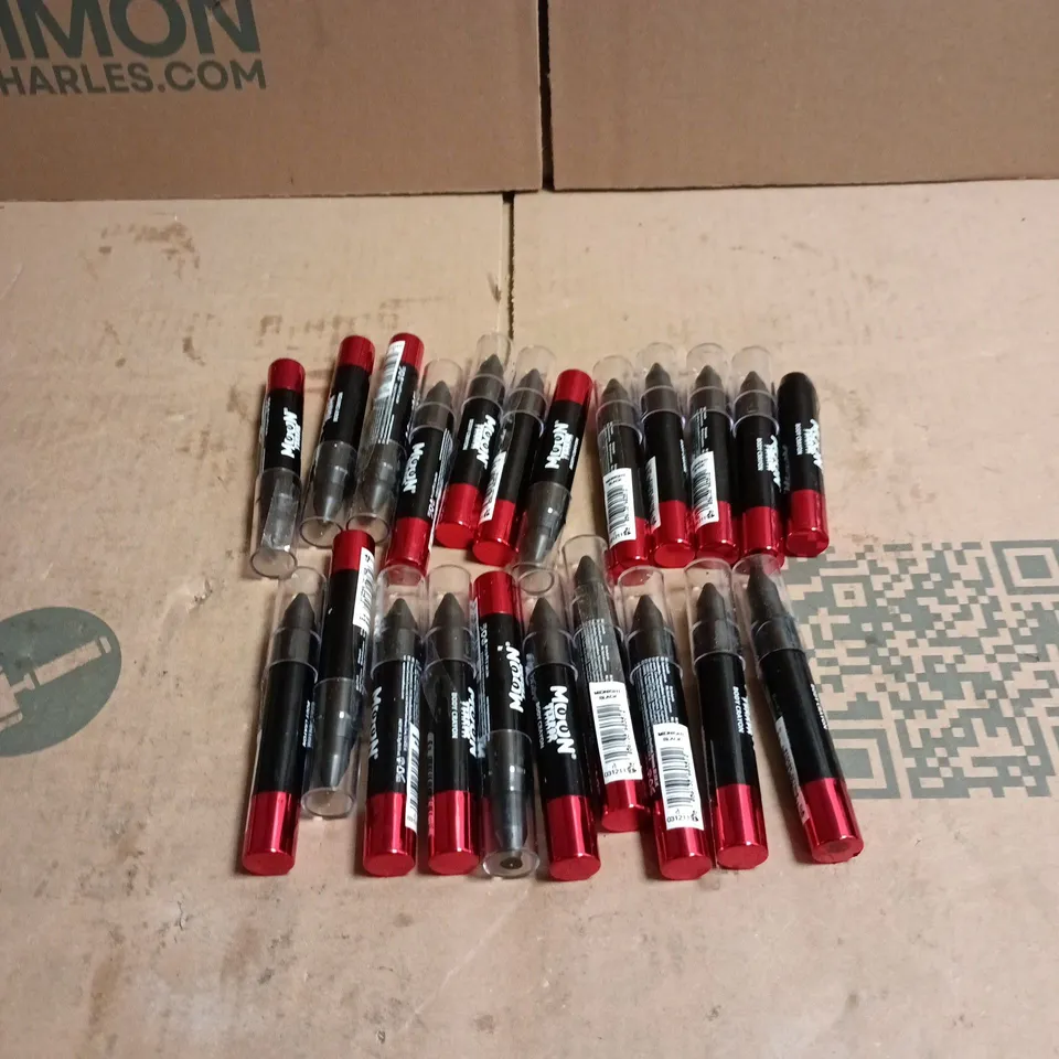 APPROXIMATELY 20 X MOON TERROR BODY CRAYONS BLACK (HALLOWEEN, FANCY DRESS ETC)