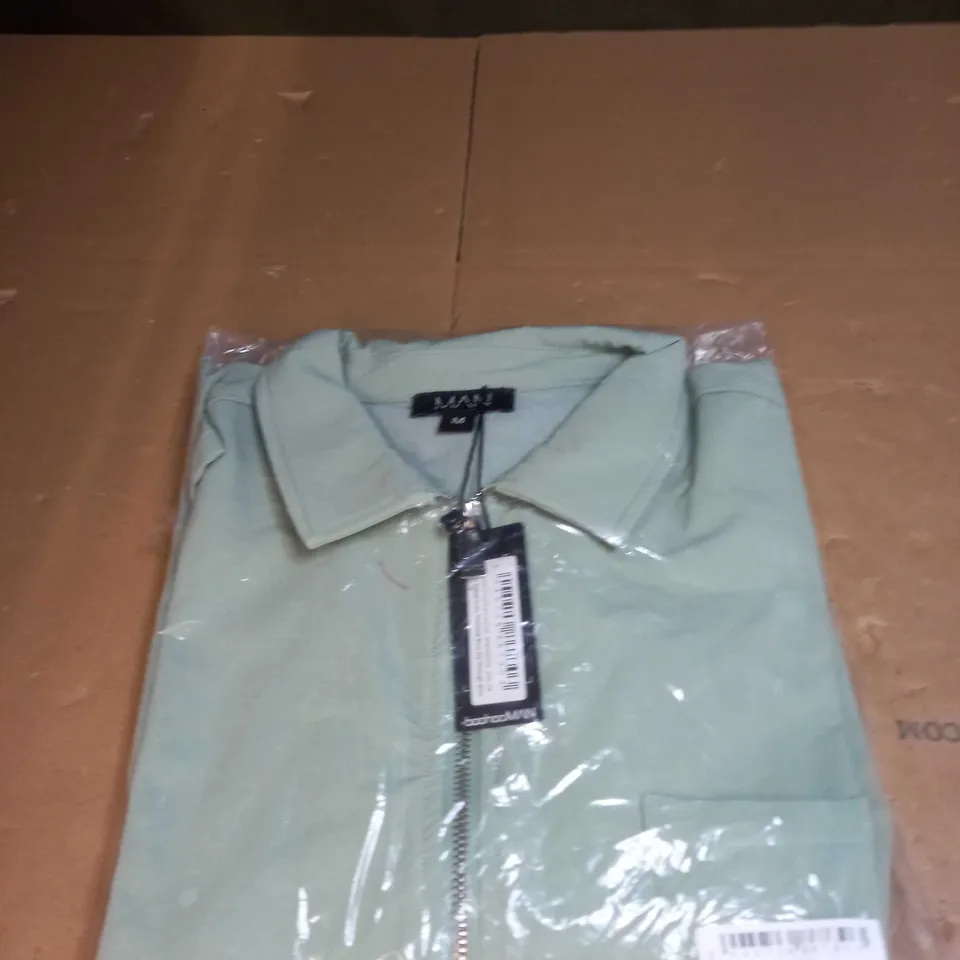 BOOHOO MAN SHORT SLEEVE NYLON ZIP THROUGH SHIRT SIZE M