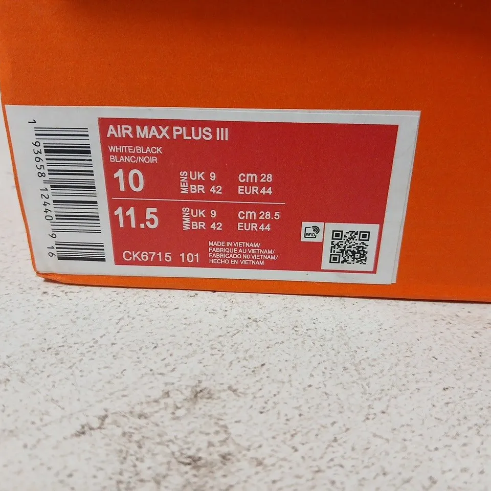 BOXED PAIR OF NIKE AIR MAX PLUS III – MEN'S UK 9 
