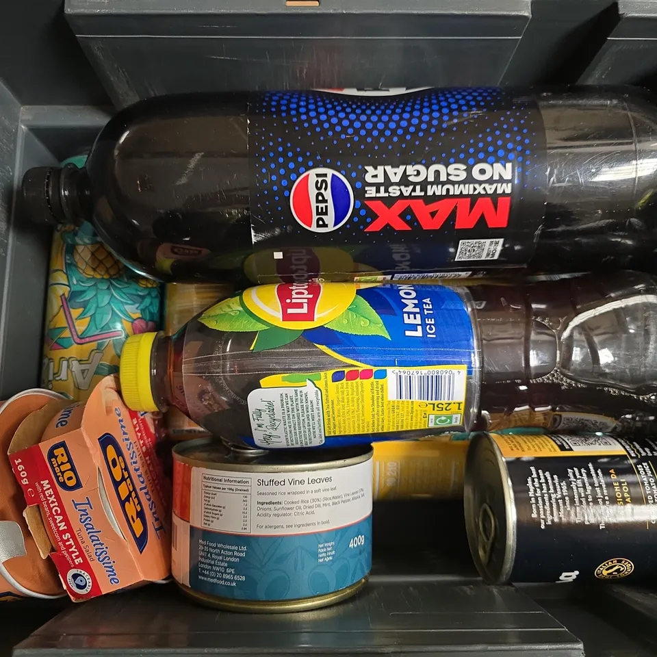 APPROXIMATELY 13 ASSORTED FOOD & DRINK ITEMS TO INCLUDE PEPSI MAX, RIOMARE TUNA SALAD, STUFFED VINE LEAVSE, ETC - COLLECTION ONLY