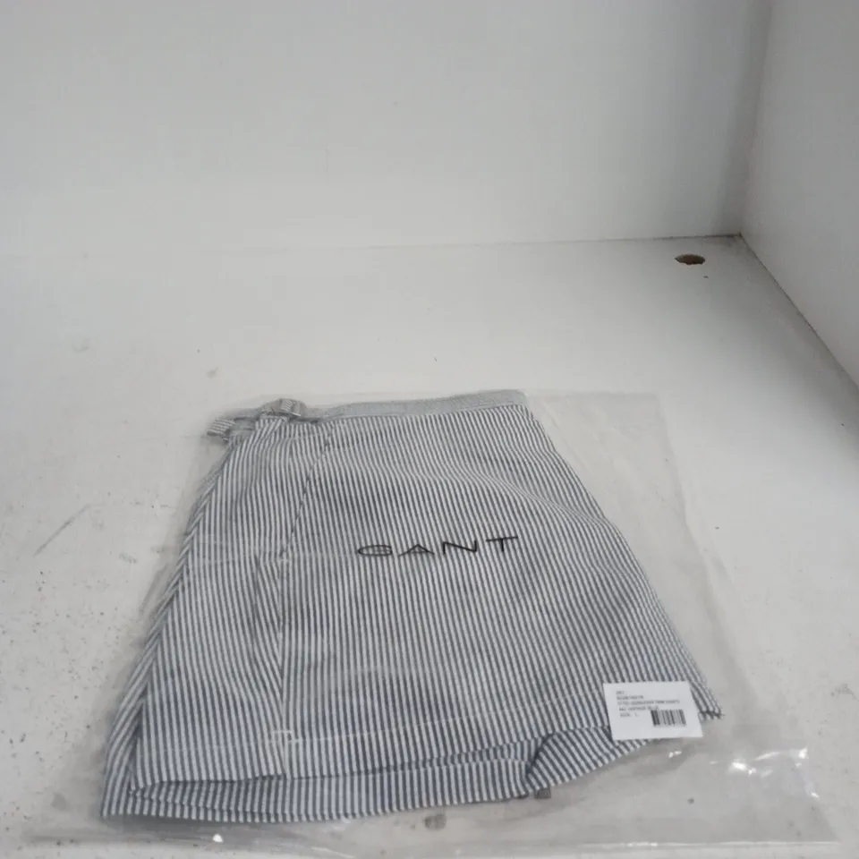 GANT FITTED SEERSUCKER SWIM SHORTS, VINTAGE BLUE, UK SIZE L