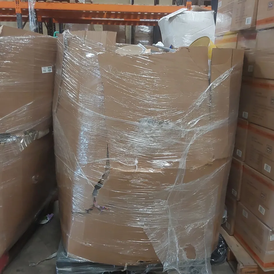 PALLET CONTAINING A VERY LARGE QUANTITY OF ASSORTED ITEMS INCLUDING: DINNERWARE, WINE GLASS, CHILDREN'S TOY, SPRAY MOP, PANS ECT