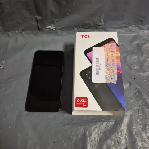BOXED TCL 501 SMARTPHONE IN BLACK