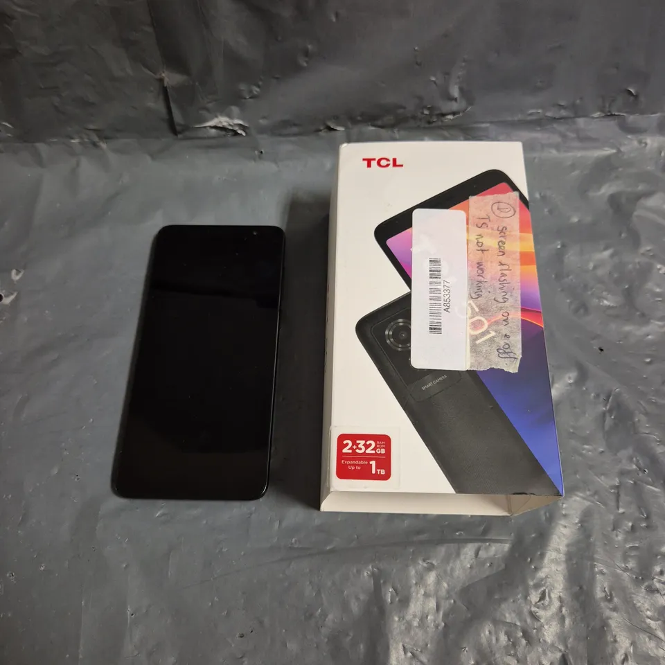 BOXED TCL 501 SMARTPHONE IN BLACK