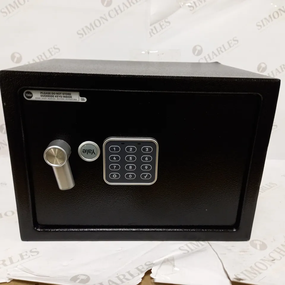 YALE ELECTRONIC SAFE MEDIUM 