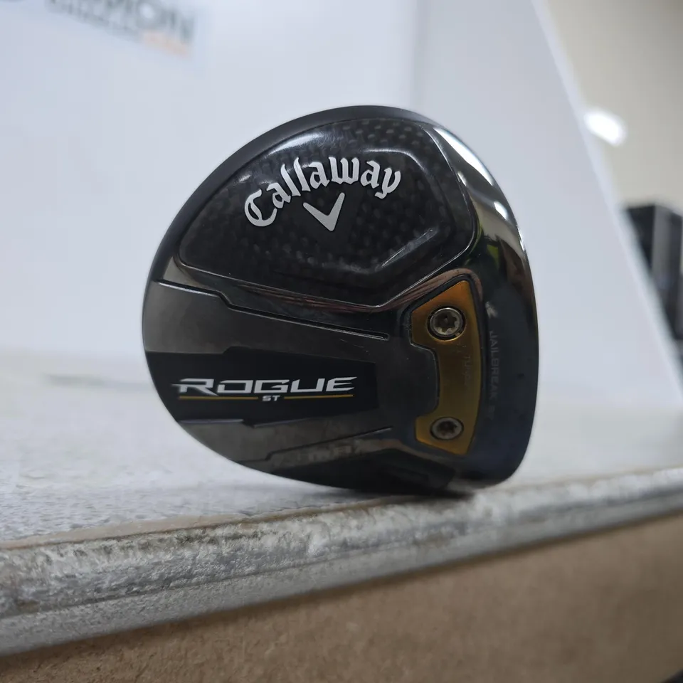 CALLAWAY ROGUE ST DRIVER WITH GOLF PRIDE MCC GRIP
