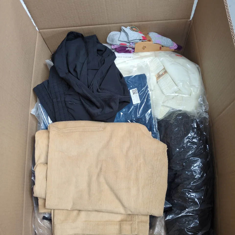 BOX OF APPROXIMATELY 20 ASSORTED CLOTHING ITEMS TO INCLUDE SOCKS, SHORTS, CORDUROY TROUSERS, JEANS ETC