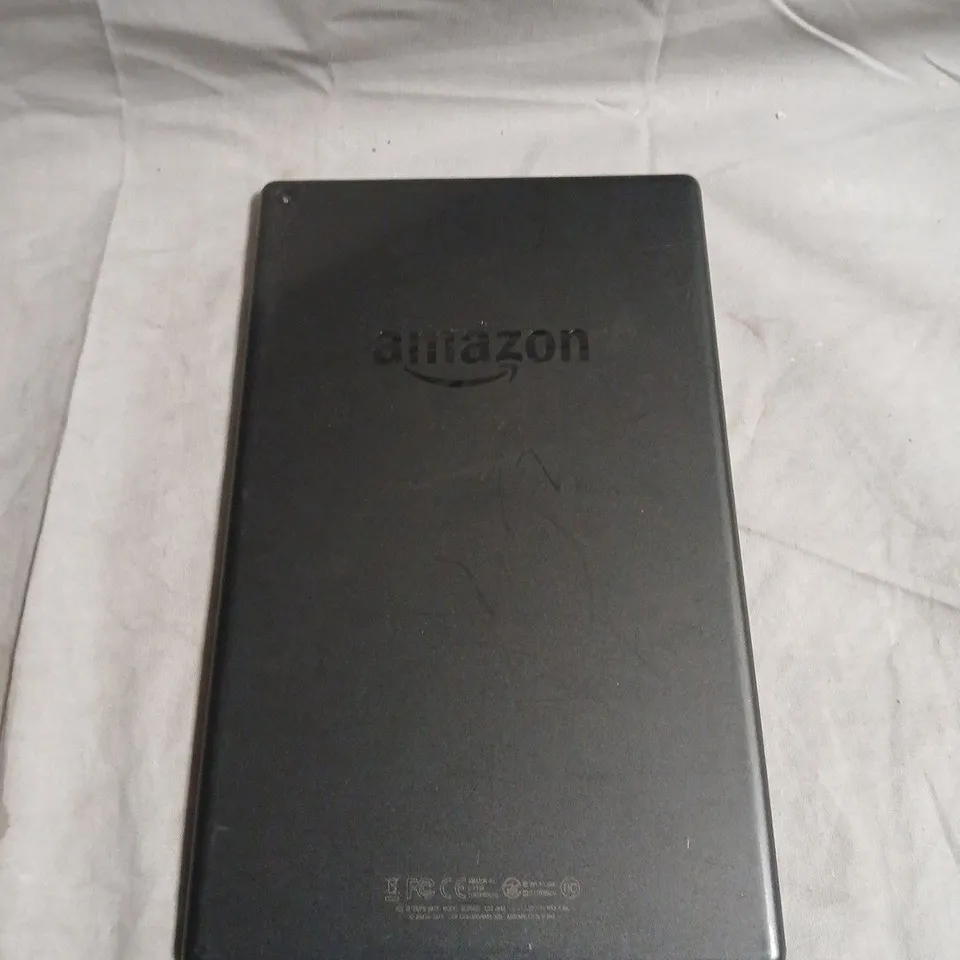 AMAZON KINDLE FIRE HD 10 TABLET 