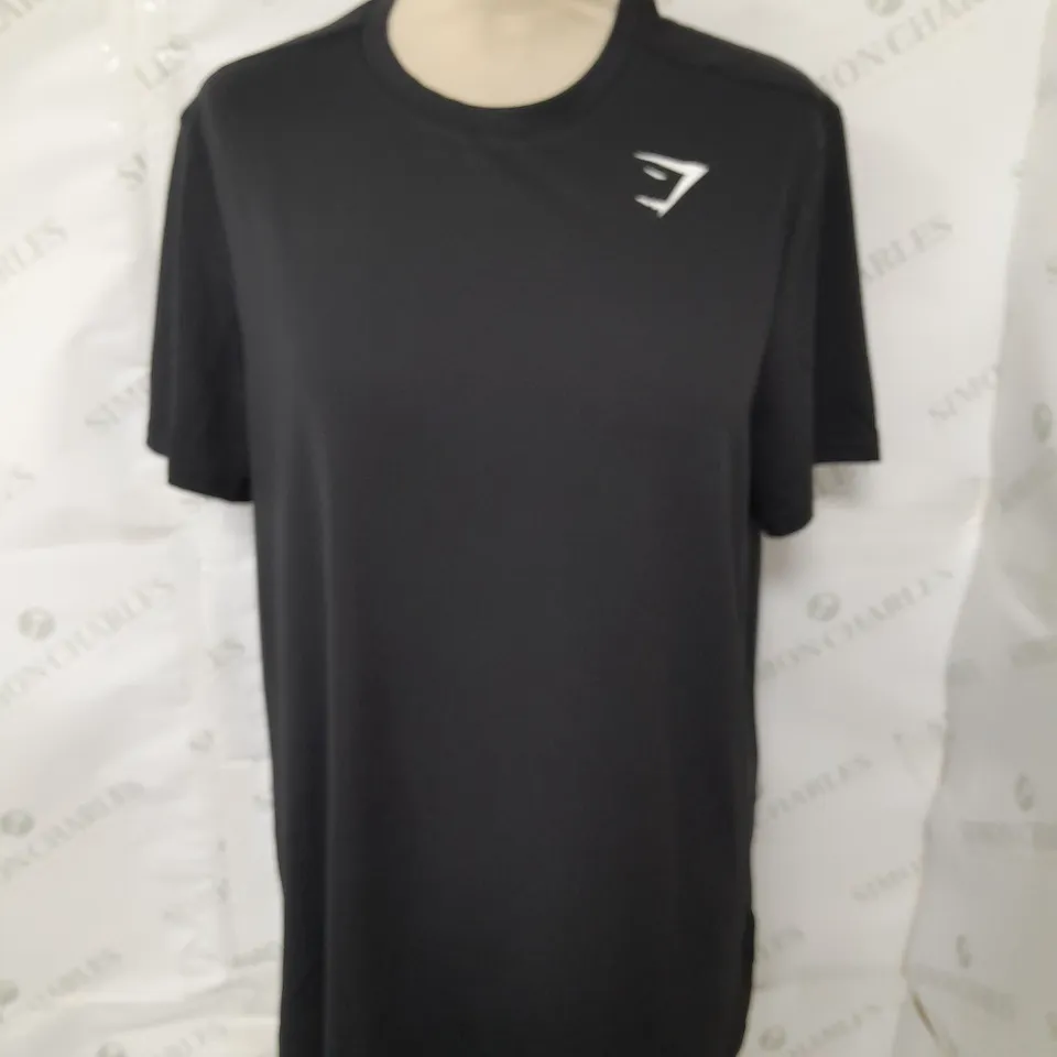 GYMSHARK BLACK T-SHIRT - S