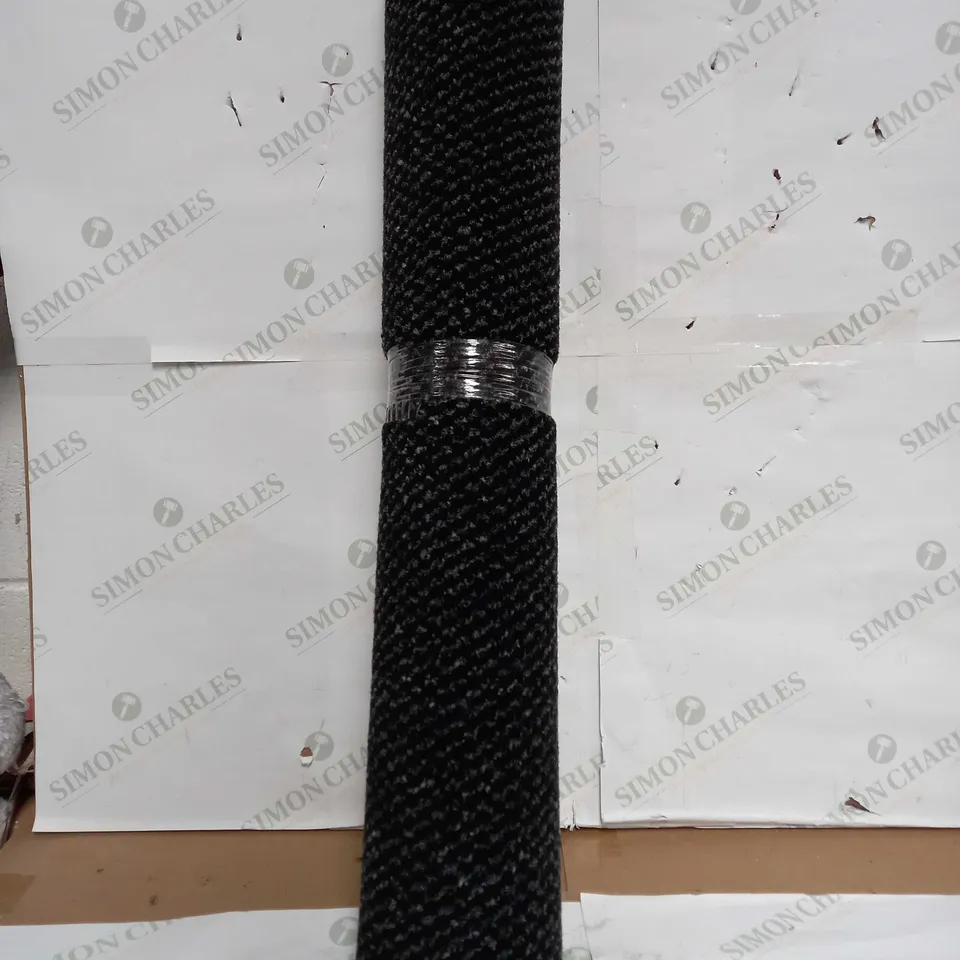 DIAGONAL STRIPED PATTERN RUG - BLACK/GREY