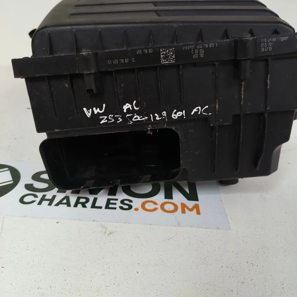VW AIR INTAKE BOX / AIR FILTER HOUSING WITH HOSE – VEHICLE PART