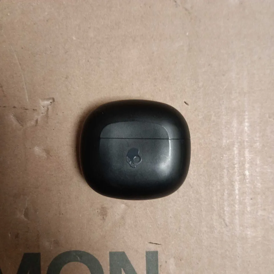 SKULLCANDY RAIL ANC TRUEWIRELESS EARBUDS WITH CHARGING CASE – BLACK - UNBOXED 